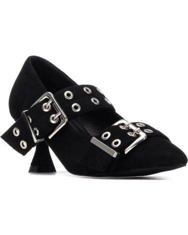 REFRESH ZAPATOS DE TACÓN NEGROS CON DOBLE HEBILLA Y OJALES NEGRO