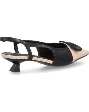 SPORT3PUNTO0 ZAPATOS DE TACÓN DESTALONADOS NEGROS Y BEIGE CON HEBILLA VARIOS COLORES