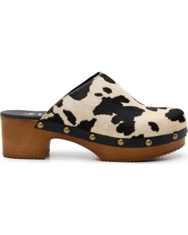 LOIS JEANS ZUECOS DE PELO DE VACA CON TACÓN DE MADERA ARENA