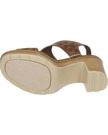 REFRESH SANDALIA DE TACÓN CON PLATAFORMA Y DISEÑO FLORAL EN TAUPE TAUPE