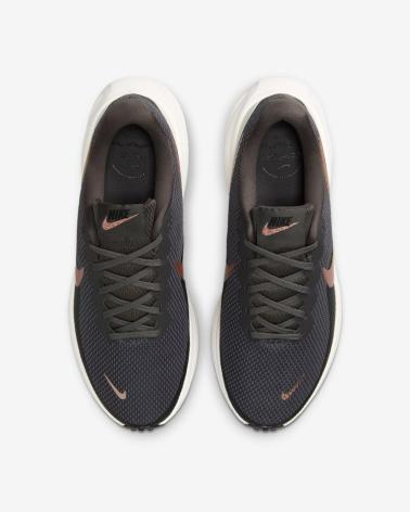 NIKE ZAPATILLAS REVOLUTION 8 NEGRO BONRCE DORADO HJ8485-200 RUNNI NAN