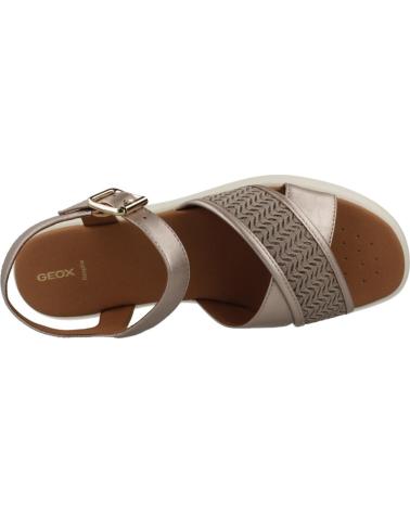 GEOX SANDALIAS D550NF CON TIRAS CRUZADAS Y PLATAFORMA CHAMPAN