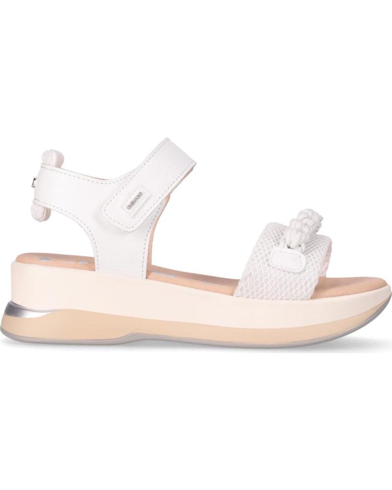 CHIKA10 SANDALIA AGORA 31 CON PLATAFORMA Y DETALLES DECORATIVOS BLANCO-WHITE