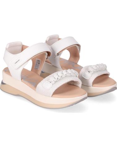 CHIKA10 SANDALIA AGORA 31 CON PLATAFORMA Y DETALLES DECORATIVOS BLANCO-WHITE