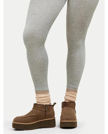 UGG BOTINES CON PLATAFORMA Y ACABADO EN ANTE MARRóN