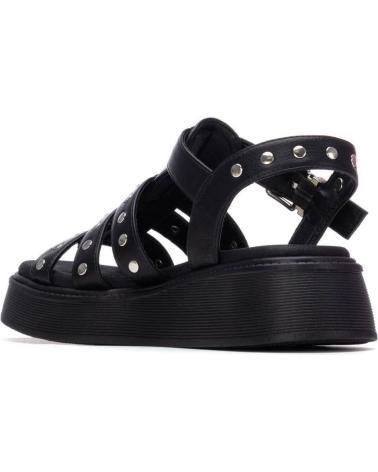 XTI SANDALIAS TACHUELAS NEGRO