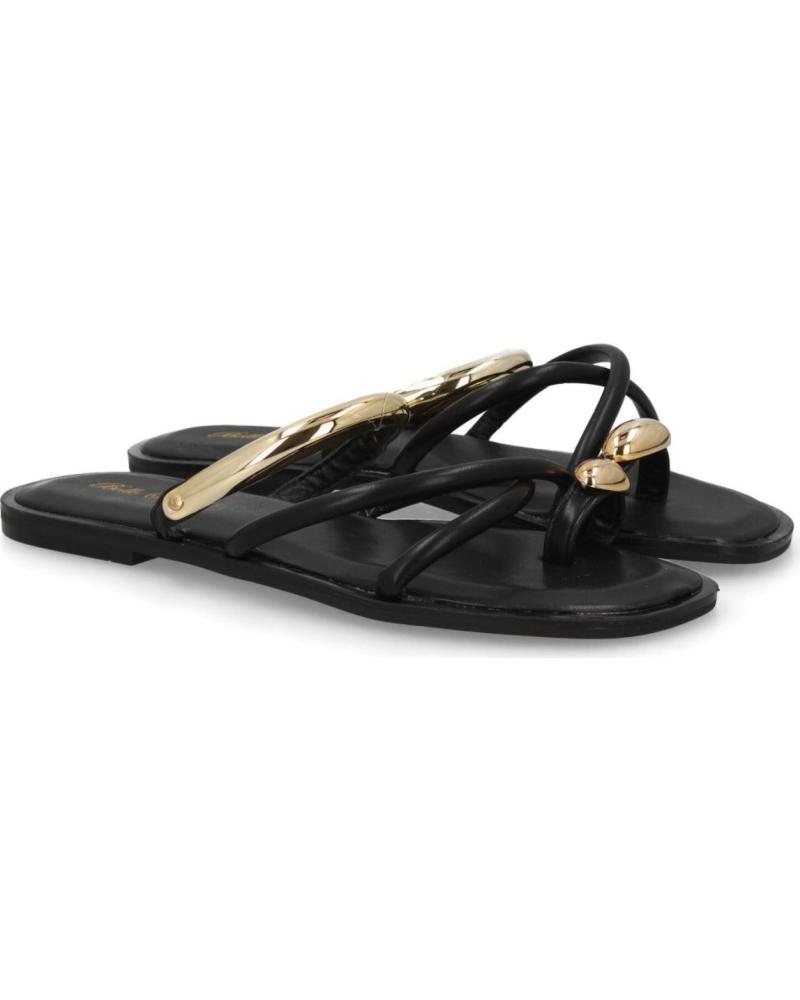 SPORT3PUNTO0 SANDALIA L2888 CON TIRAS ENTRELAZADAS Y DETALLE METÁLICO VARIOS COLORES