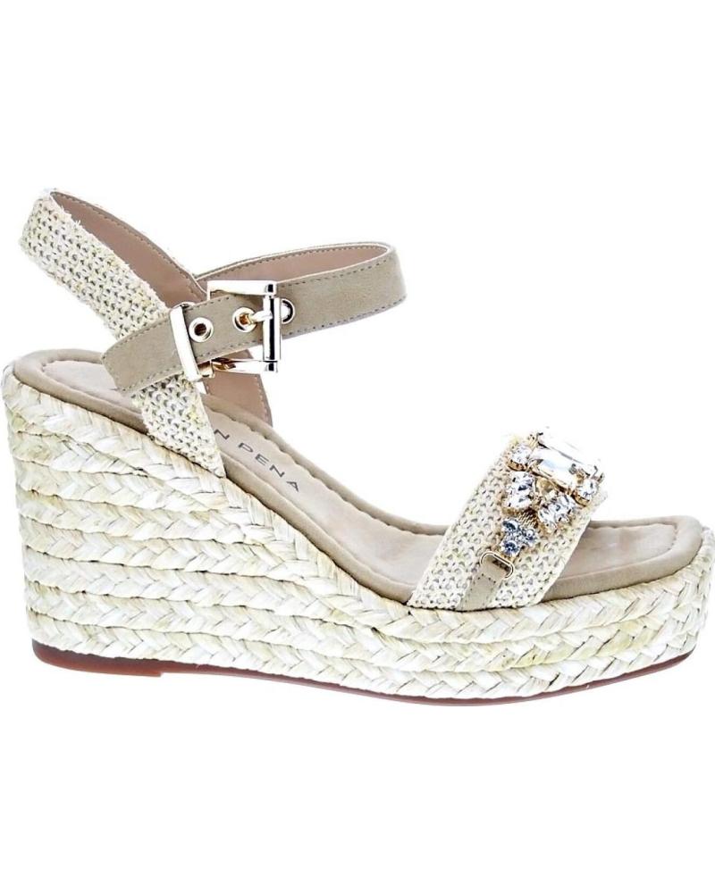 ALMA EN PENA SANDALIAS CON PLATAFORMA Y DETALLES DE PEDRERÍA MODELO V2651000 BEIGE