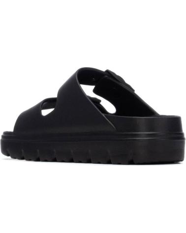 XTI SANDALIA PLATAFORMA CON DOBLE HEBILLA XTI 153069 NEGRO