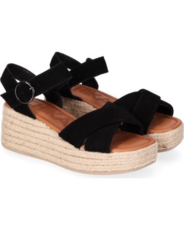 CHIKA10 SANDALIA PIEL CON PLATAFORMA NEW BONITA 11 COLOR NEGRO