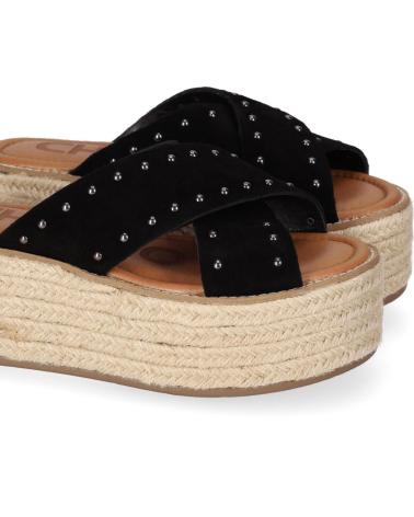 CHIKA10 SANDALIA PLATAFORMA CON TIRAS CRUZADAS Y TACHUELAS NEGRO-BLACK