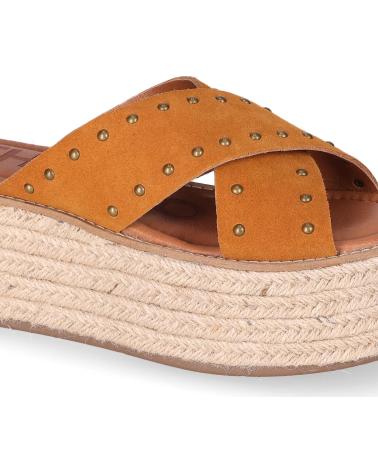 CHIKA10 SANDALIAS BONNA CON PLATAFORMA Y TIRAS CRUZADAS CUERO-TAN