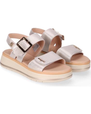 CHIKA10 SANDALIA PLATAFORMA CON HEBILLAS AJUSTABLES PLATINO-LG GOLD