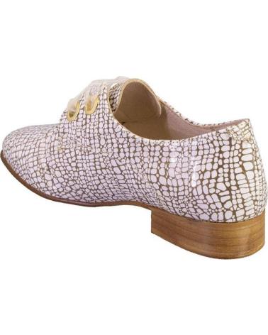 NIVAL ZAPATOS TIPO OXFORD CON CORDONES Y TEXTURA GRABADA CAMEL