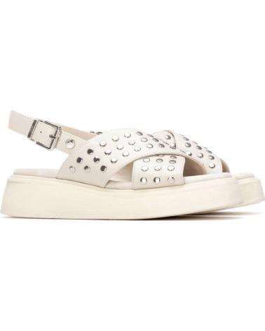 XTI SANDALIA XTI 145239 CON TIRAS CRUZADAS Y PLATAFORMA HIELO