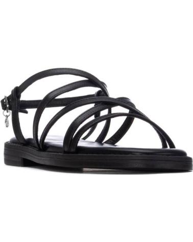 XTI SANDALIA PLANA DE TIRAS FINAS CON CIERRE DE HEBILLA NEGRO