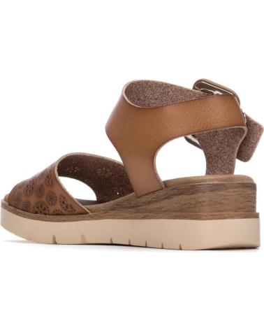 REFRESH SANDALIA REFRESH 175168 CON HEBILLA Y PLATAFORMA TAUPE