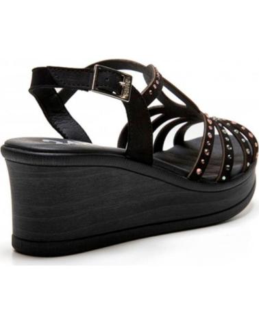 24 HORAS SANDALIA BAREFOOT 26792 CON TACHUELAS NEGRO