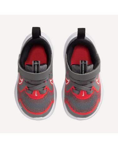 NIKE ZAPATILLAS RUNNING HM4401 EN COLOR PARA BEBE GRIS-ROJO