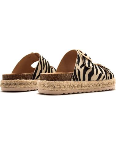 MTNG SANDALIAS PLATAFORMA ESTAMPADO ANIMAL CON HEBILLAS MTNG NEGRO
