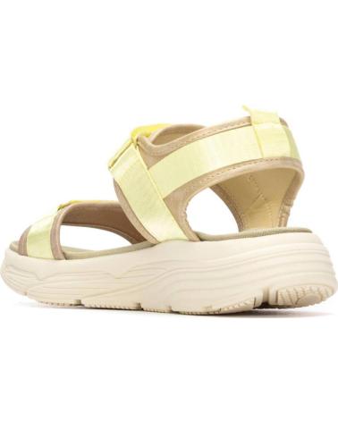 XTI SANDALIA DEPORTIVA CON CIERRE DE VELCRO XTI 145264 AMARILLO