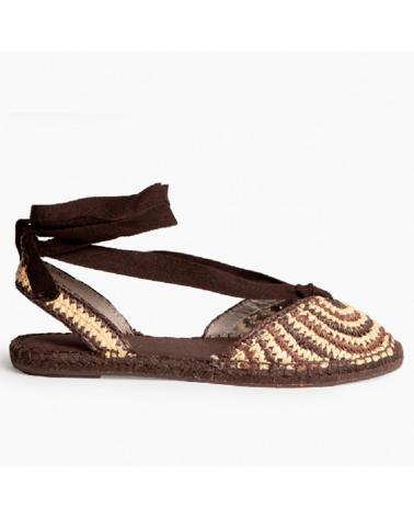 CORINA SANDALIA PLANA M6362 CON SUELA DE YUTE Y CIERRE DE CORDONES CAFE