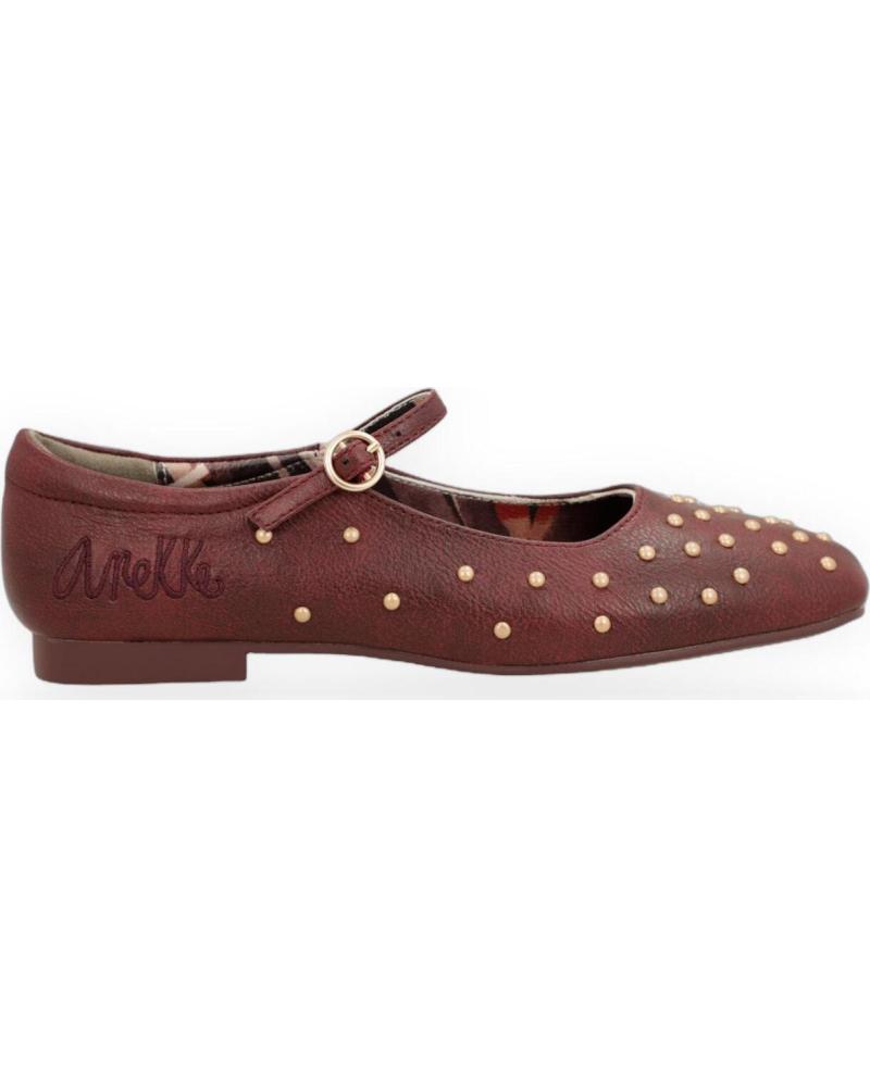 ANEKKE SAPATILHAS COM TACHAS DECORATIVAS RED