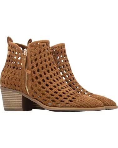 XTI BOTINS RECORTADOS COM SALTO BLOCO CAMEL