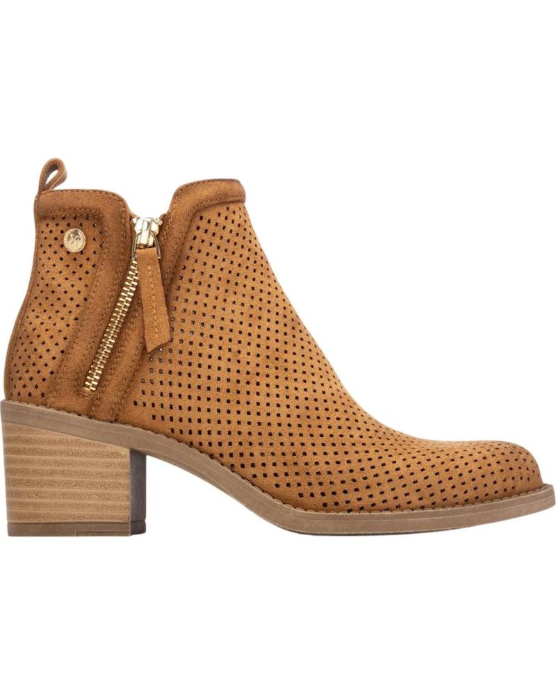 XTI BOTINS 145035 COM DETALHE LATERAL E SALTO BLOCO BEIGE