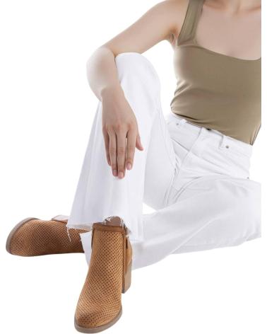 XTI BOTINS 145035 COM DETALHE LATERAL E SALTO BLOCO BEIGE