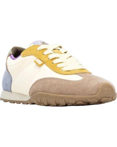 XTI TÊNIS CASUAL MODELO 145213 AMARILLO