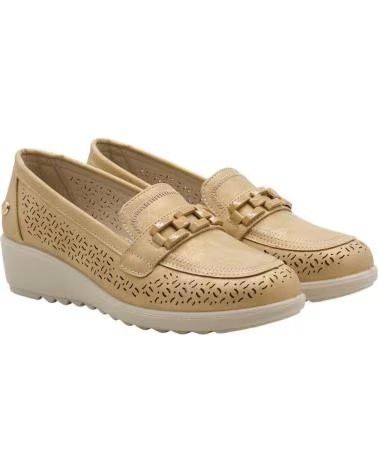 AMARPIES MOCASSINS COM CUNHA E DETALHE DE CORRENTE CAMEL