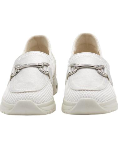 AMARPIES MOCASSIM PLATAFORMA COM ADORNO METÁLICO AMD30015 PLATA