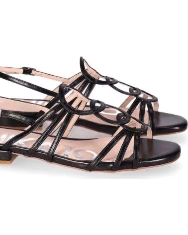 CHIKA10 SANDALIA PLANA PARA MUJER TROPIKANA 01 COLOR NEGRO