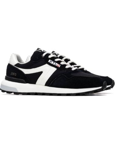 XTI ZAPATILLAS URBANAS 145721 EN NEGRO