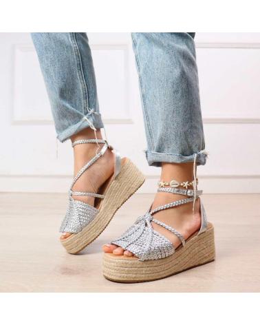 PINKDESERT SANDALIAS DE CUNA METALIZADAS 5122 PLATA