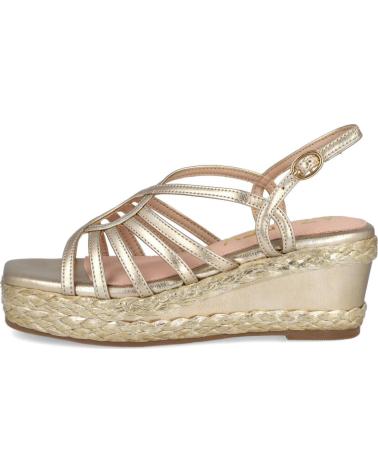 AZAREY SANDALIA 494L862 CON CUÑA Y TIRAS CRUZADAS EN ORO