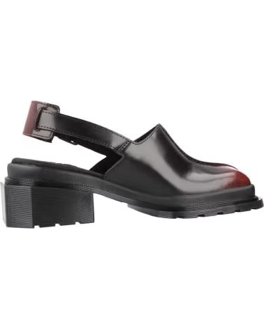 DR MARTENS SANDALIAS MAYBOLE MULE BURDEOS RED