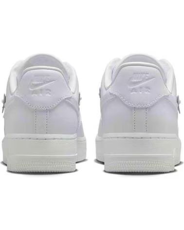 NIKE ZAPATILLAS AIR FORCE 1 LOW W BUTTERFLY EN BLANCO PARA MUJER