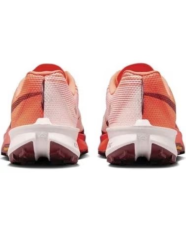 NIKE ZAPATILLAS DE TREKKING TERRA KIGER 10 SILT RED EN NARANJA PARA HOMBRE