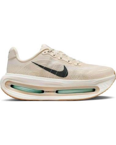 NIKE ZAPATILLAS DE RUNNING VOMERO PREMIUM SANDDRIFT EN BEIGE PARA HOMBRE