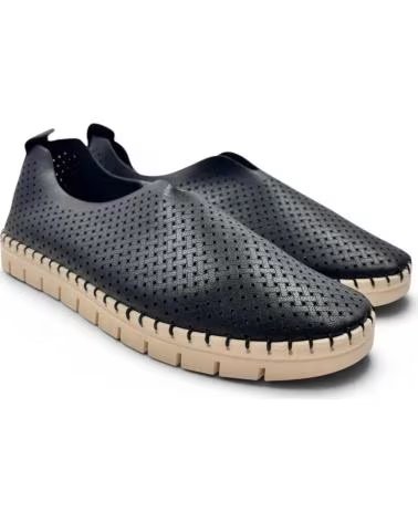 TIMBOS MOCASIN PICADO DE MUJER COLOR 133199 NEGRO