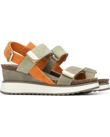 XTI SANDALIAS 142822 CON CUÑA VERDE