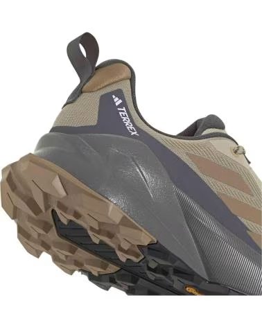 ADIDAS ZAPATOS DE MONTANA JQ9924 EN BEIGE PARA HOMBRE GRIS