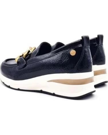 Inicio-XTI-MOCASÍN XTI 144224 NEGRO CON CADENA DORADA Y PLATAFORMA DEPORTIVA-NEGRO
