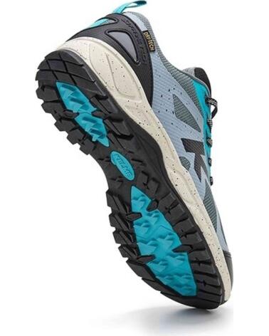 KELME ZAPATILLAS 46970 242 EN PARA HOMBRE GRIS