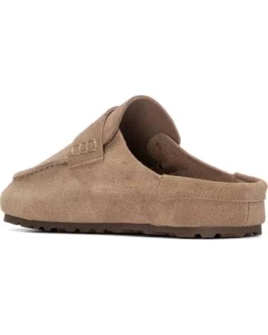 XTI MOCASINES TIPO ZUECO 145498 EN ANTE COLOR TAUPE
