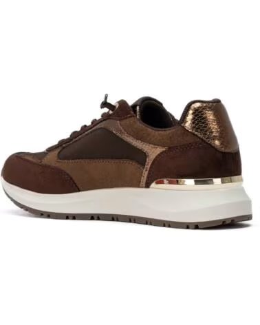 XTI ZAPATILLAS DEPORTIVAS 146138 EN TONO MARRÓN MARRON