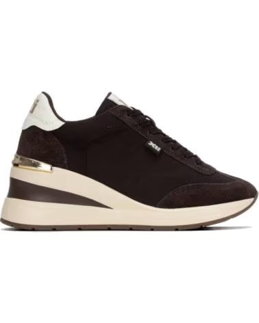 XTI ZAPATILLAS URBANAS 146365 EN COLOR MARRÓN MARRON