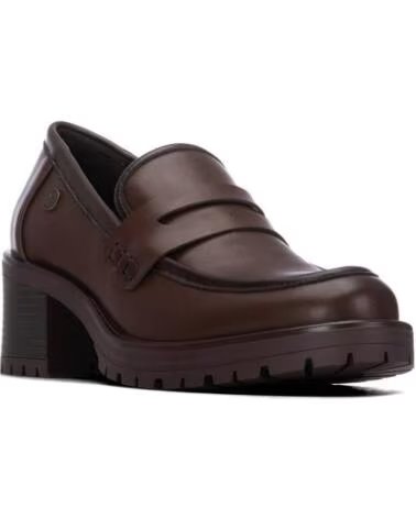XTI MOCASÍN DE TACÓN ANCHO CON PLATAFORMA Y ESTILO TRACK PARA MUJER 146084 MARRON